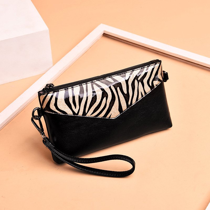 Clutch bag female 2021 new middle-aged female bag summer small bag clutch bag