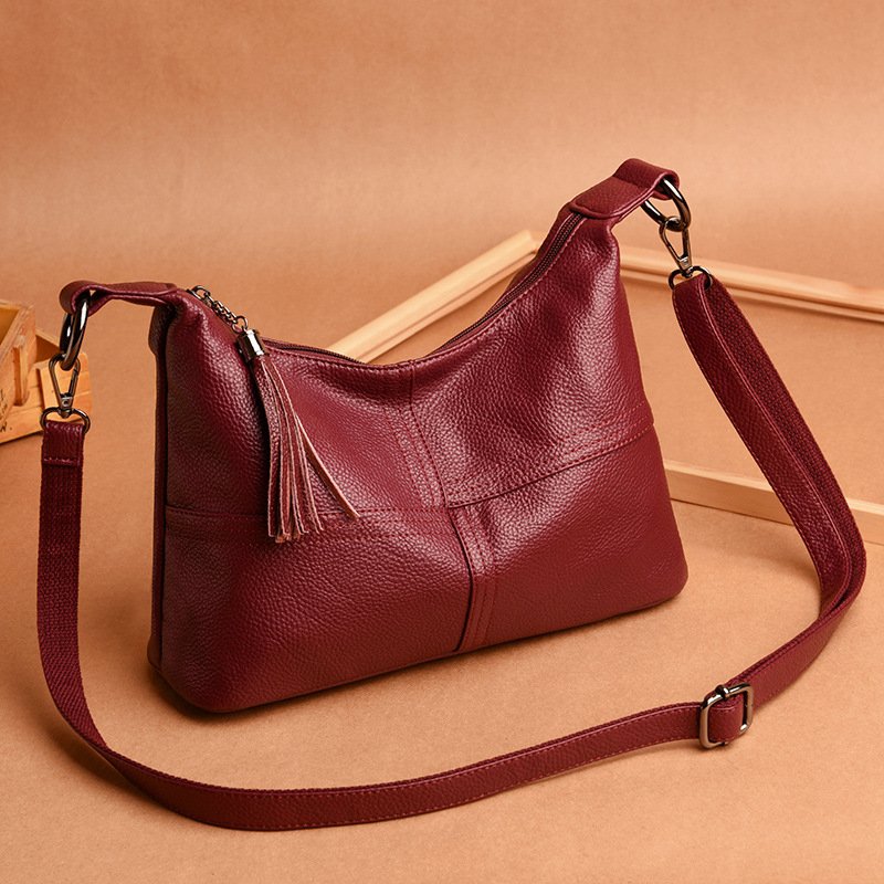 Middle-aged and elderly messenger bags women's bags 2021 new ladies bags large-capacity soft leather shoulder bags