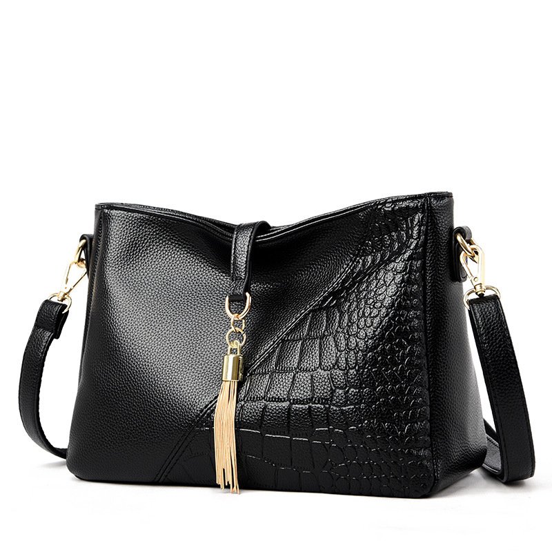 Fashion tassel handbag 2021 new lady bag crocodile pattern mother bag messenger bag,